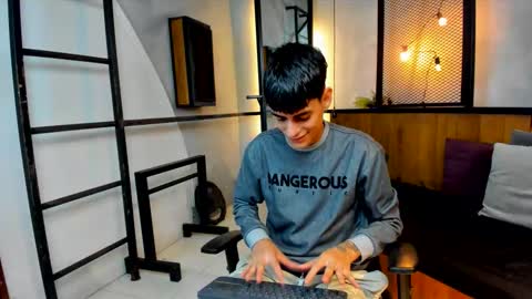 dani_mc online show from 11.23.25