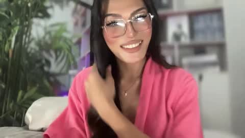 Snapshot of danica_walton chatting on 01.09.25 danica_walton online show from 01.09.25