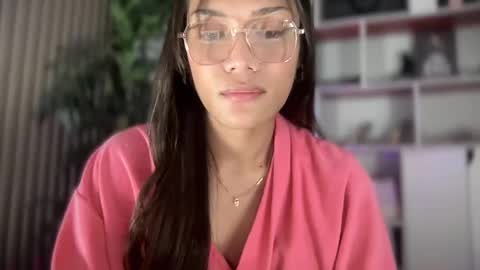 Snapshot of danica_walton chatting on 02.23.25 danica_walton online show from 02.23.25