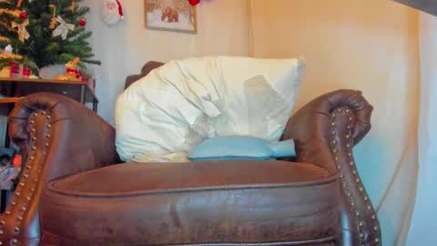 danidollxxx online show from 12.18.25