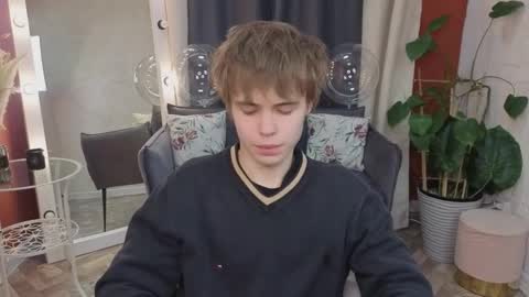 danie20777 online show from 02.28.26