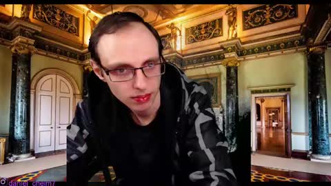 Snapshot of daniel9121 chatting on 02.19.25 Daniel9121 online show from 02.19.25