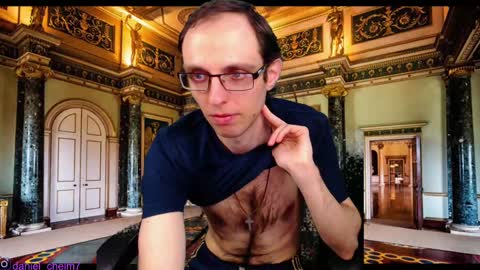 Snapshot of daniel9121 chatting on 03.05.25 Daniel9121 online show from 03.05.25