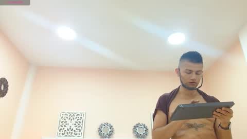 Snapshot of daniel_cohen chatting on 01.11.25 daniel_cohen online show from 01.11.25