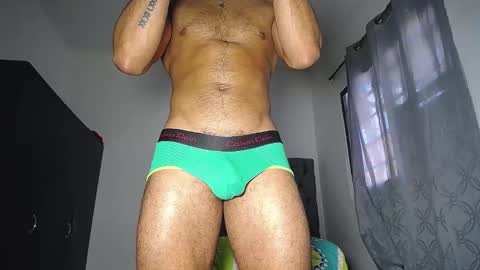 Snapshot of daniel_sherlock chatting on 12.12.24 Daniel Sherlock online show from 12.12.24