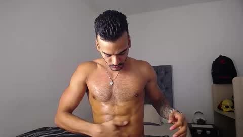 Snapshot of daniel_sherlock chatting on 11.05.25 Daniel Sherlock online show from 11.05.25