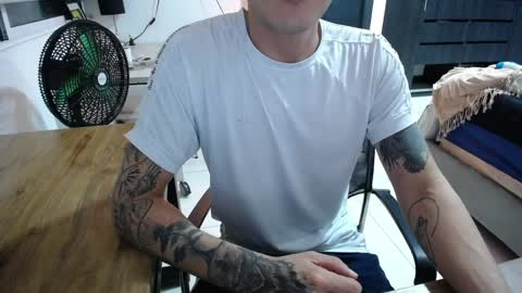 Snapshot of daniel_velez26 chatting on 03.31.26 daniel_velez26 online show from 03.31.26