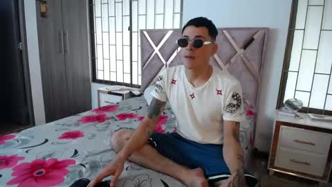 Snapshot of daniel_velez26 chatting on 05.14.26 daniel_velez26 online show from 05.14.26