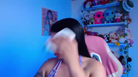 Snapshot of daniela_cute22 chatting on 01.19.26 DANIELA online show from 01.19.26