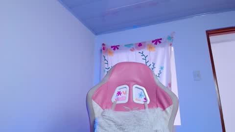 Snapshot of daniela_cute22 chatting on 02.16.26 DANIELA online show from 02.16.26