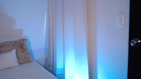 Lucia online show from 10.08.25