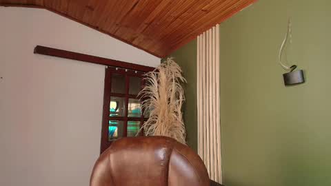 Snapshot of danielamonroe chatting on 09.28.25 danielamonroe online show from 09.28.25