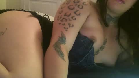 Snapshot of danielatrans662135 chatting on 10.22.25 DANIELA online show from 10.22.25