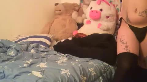 Snapshot of danielatrans662135 chatting on 11.24.25 DANIELA online show from 11.24.25