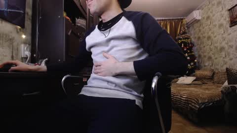 Snapshot of danielgraysoon chatting on 01.24.25 Daniel Grayson online show from 01.24.25