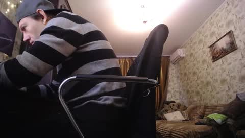 Snapshot of danielgraysoon chatting on 03.02.25 Daniel Grayson online show from 03.02.25