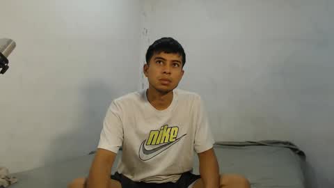 Snapshot of danielitopapii chatting on 10.01.25 danielitopapii online show from 10.01.25