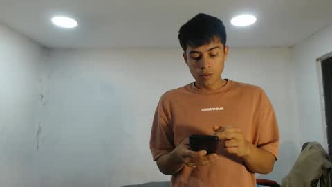 Snapshot of danielitopapii chatting on 10.21.25 danielitopapii online show from 10.21.25