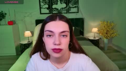 Snapshot of daniellasweet20 chatting on 10.30.25 Daniella online show from 10.30.25