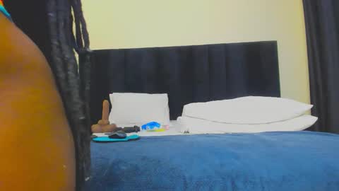 danielle_rock online show from 10.14.25