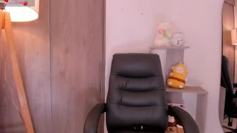 Danielle Rose online show from 11.12.25