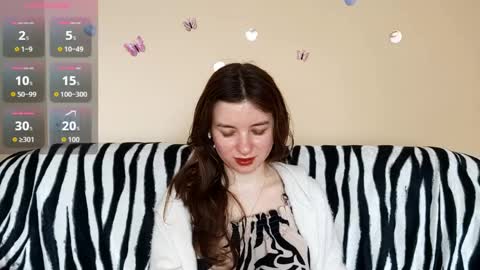 Mia online show from 04.21.26