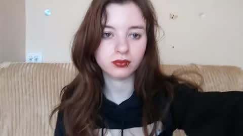 Snapshot of daniellevaulet chatting on 06.08.26 Mia online show from 06.08.26