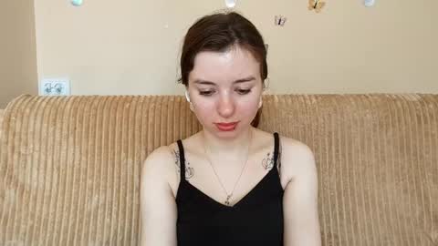 Snapshot of daniellevaulet chatting on 06.09.26 Mia online show from 06.09.26