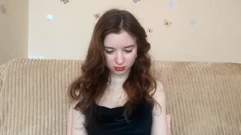 Snapshot of daniellevaulet chatting on 07.13.26 Mia online show from 07.13.26