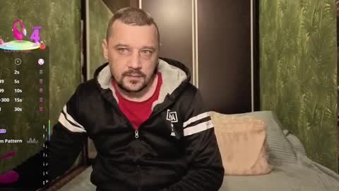 Snapshot of danielocool chatting on 12.16.25 DanieloCool online show from 12.16.25