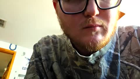 Daniel    y. online show from 11.04.25