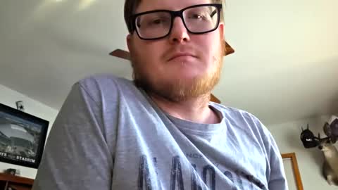 Daniel    y. online show from 11.10.25