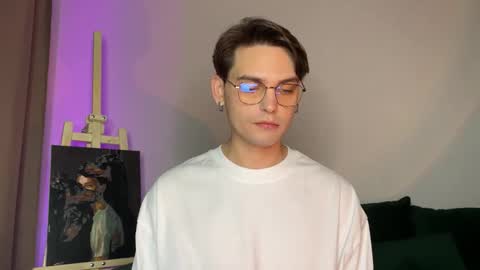 danieltuckerr online show from 10.17.25