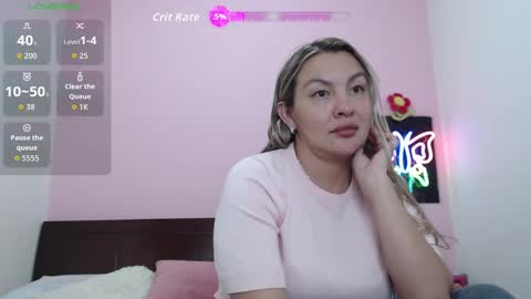 Snapshot of danika_bellaa chatting on 10.23.25 K A R O L online show from 10.23.25