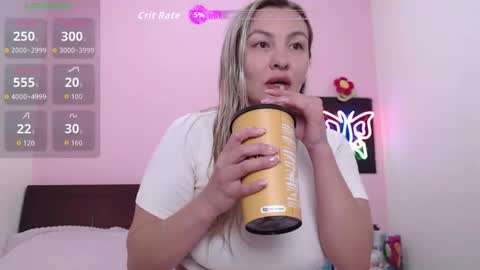 Snapshot of danika_bellaa chatting on 11.09.25 K A R O L online show from 11.09.25