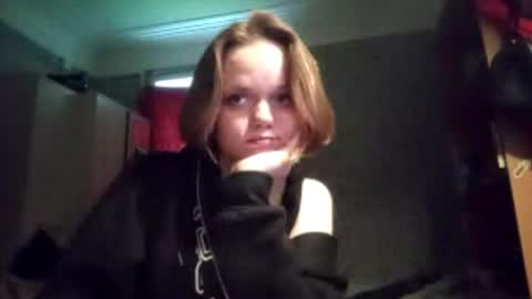 Snapshot of danillelazzaro chatting on 06.03.26 Adell online show from 06.03.26