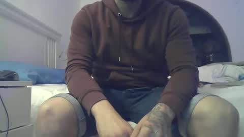 Snapshot of danipeubaix chatting on 11.11.25 alex19cm online show from 11.11.25