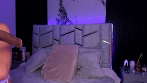 Dani Phonenix online show from 02.24.25