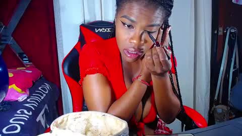 danisabrownn online show from 12.22.25