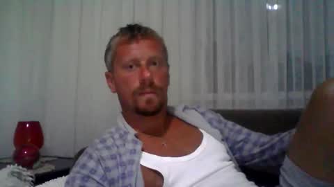 Snapshot of danisami12345 chatting on 09.21.25 daniel online show from 09.21.25