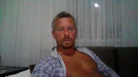 Snapshot of danisami12345 chatting on 09.26.25 daniel online show from 09.26.25