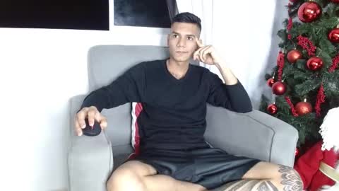 Snapshot of danisex_1 chatting on 01.09.26 danisex_1 online show from 01.09.26