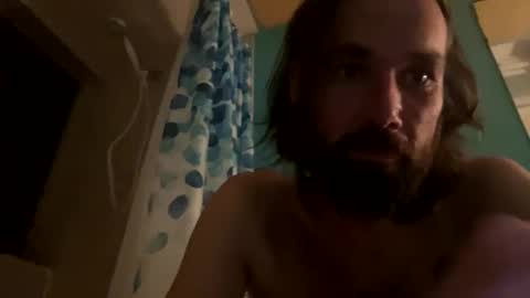 Snapshot of daniszyramaer chatting on 12.24.24 ZyRaMaxx online show from 12.24.24