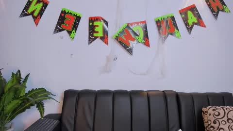 danka_smith17 online show from 10.11.25