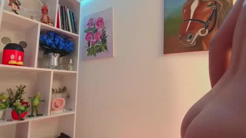 Pau online show from 02.26.26