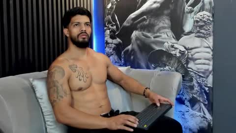 Snapshot of dann_saenz chatting on 01.07.25 Dann saenz online show from 01.07.25