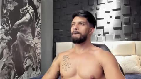 Snapshot of dann_saenz chatting on 01.12.25 Dann saenz online show from 01.12.25