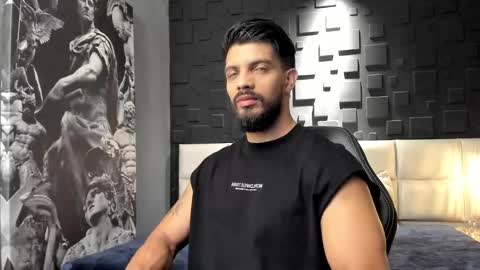 Snapshot of dann_saenz chatting on 01.15.25 Dann saenz online show from 01.15.25