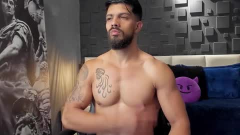 Snapshot of dann_saenz chatting on 01.18.25 Dann saenz online show from 01.18.25