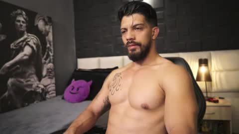 Snapshot of dann_saenz chatting on 02.23.25 Dann saenz online show from 02.23.25